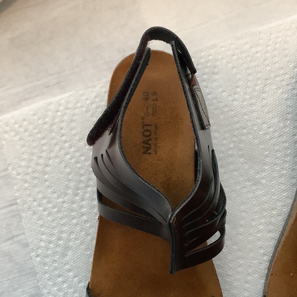 Naot Black and Brown leather Sandals 9 40 - Picture 3 of 5